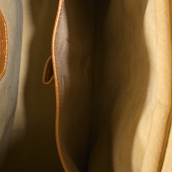 Louis Vuitton Rivoli Monogram Briefcase - Picture 12 of 17